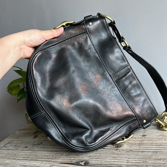 Vintage coach shoulder bag great condition - Picture 10 of 10